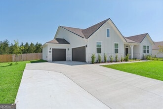 Building Photo - 208 Park View Ln