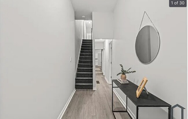 Foto del edificio - Modern 6-Bedroom Home in North Philadelphia