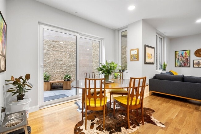 Foto del edificio - 10 Taber St