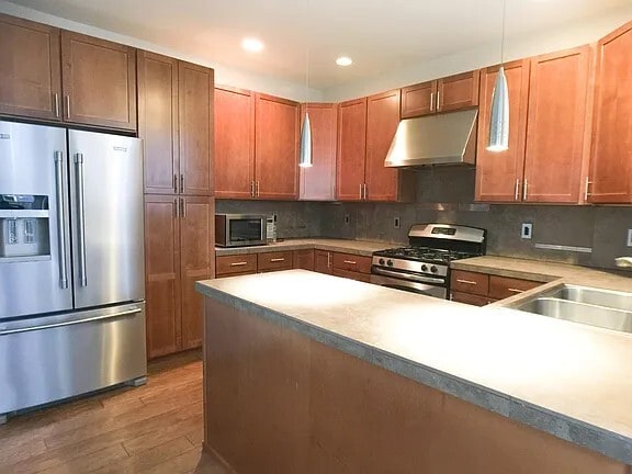 Building Photo - 1329 159th St SW