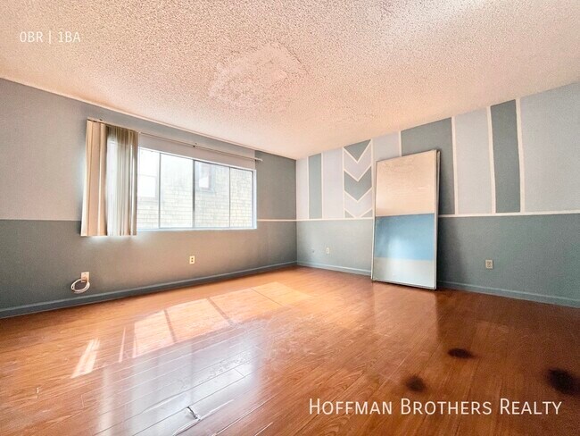 Building Photo - 1409 S Manhattan Pl Los Angeles, CA 90019