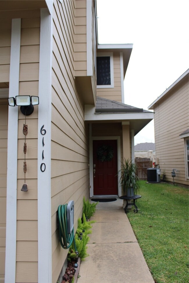 Building Photo - 6110 Langham Mist Ln