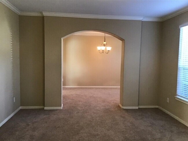 Foto del edificio - 22507 Two Lakes Dr
