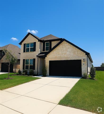 Building Photo - 2317 Miramar Dr
