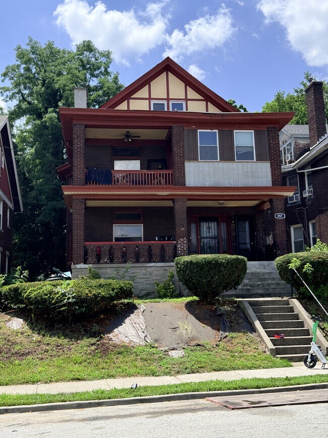 Building Photo - 857 Blair Ave