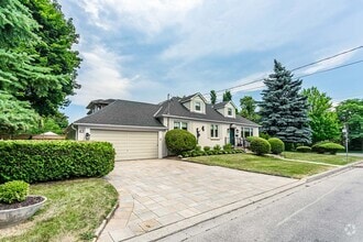 Building Photo - 63 Esgore Dr