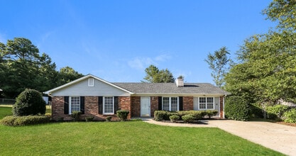 Building Photo - 111 Palamon St