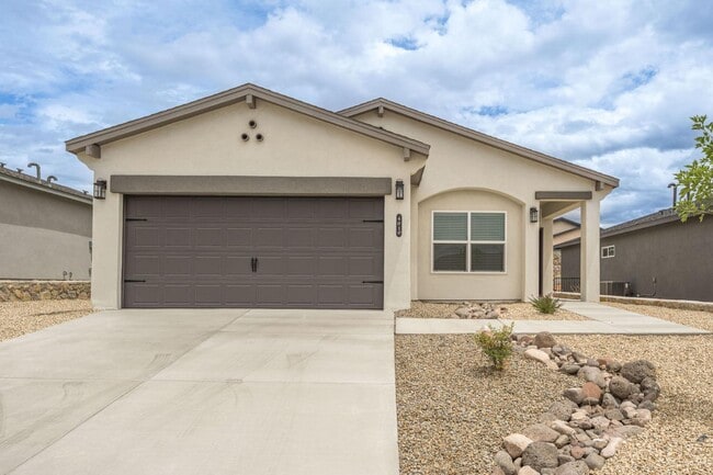 Building Photo - 4010 Puertecito Rd