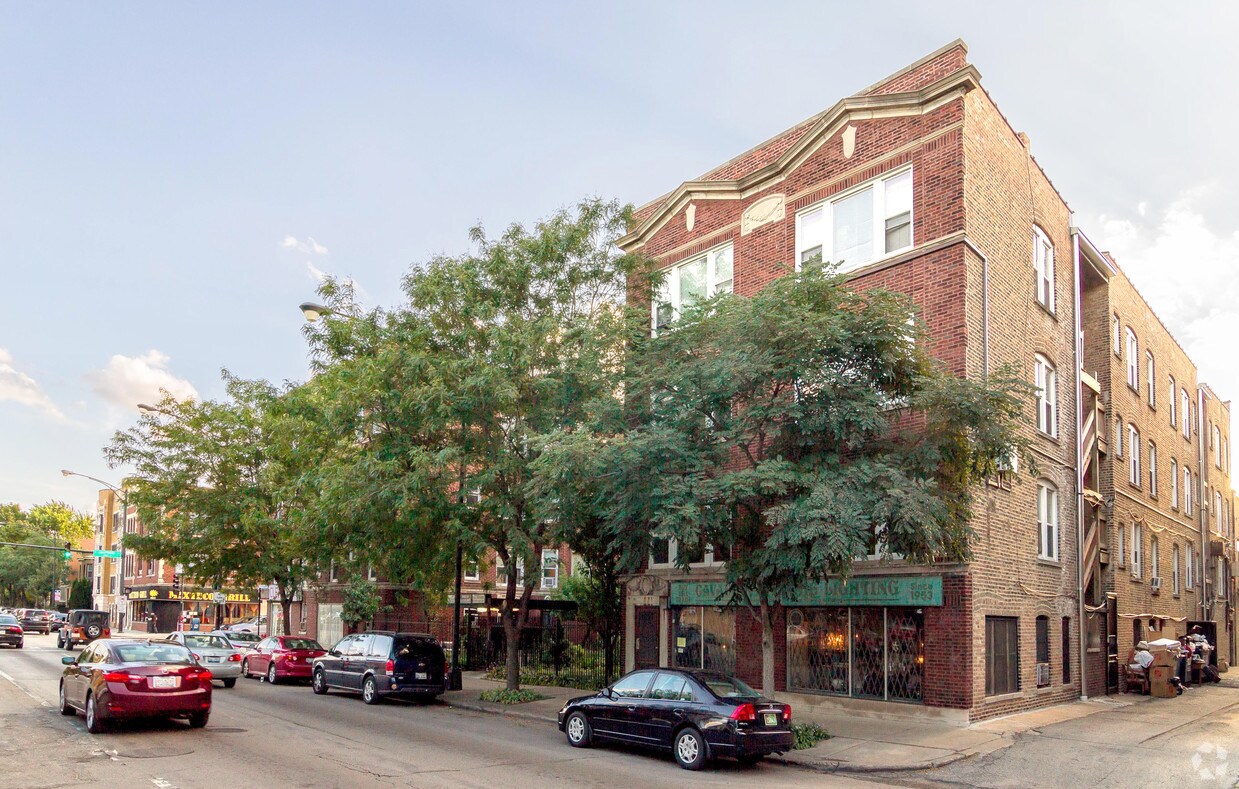 4400-12 N Ashland Apartments - N Ashland Apartments