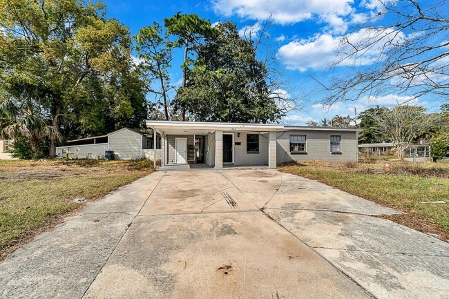 ****COMING SOON**** Bright + Spacious Jacksonville Gem – Move-In Ready! - ****COMING SOON**** Bright + Spacious Jacksonville Gem – Move-In Ready! House