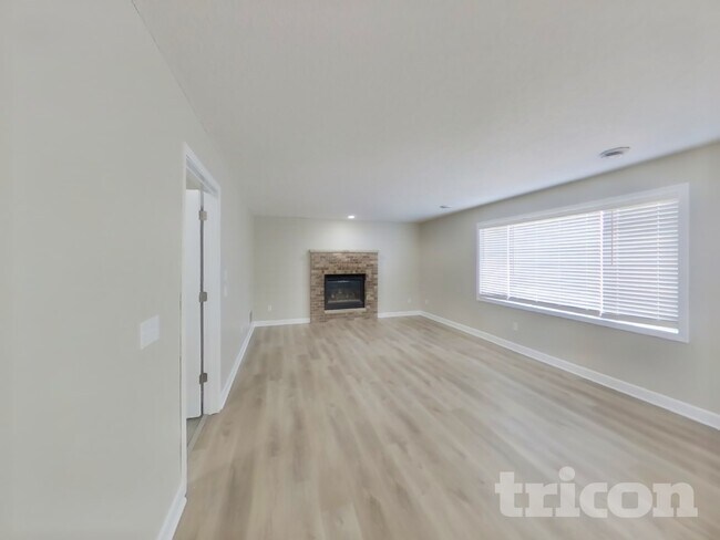 Foto del edificio - 1300 Bluebill Blvd