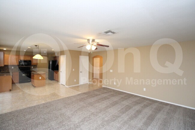 Foto del edificio - 5326 W Taro Ln