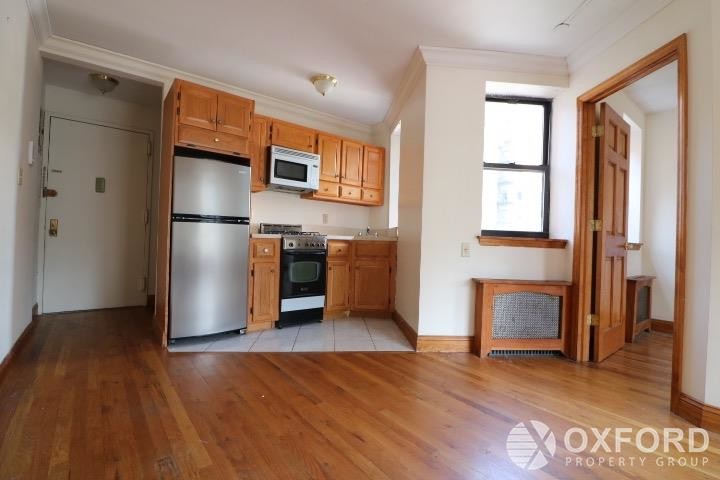 Foto principal - 244 West 109th Street