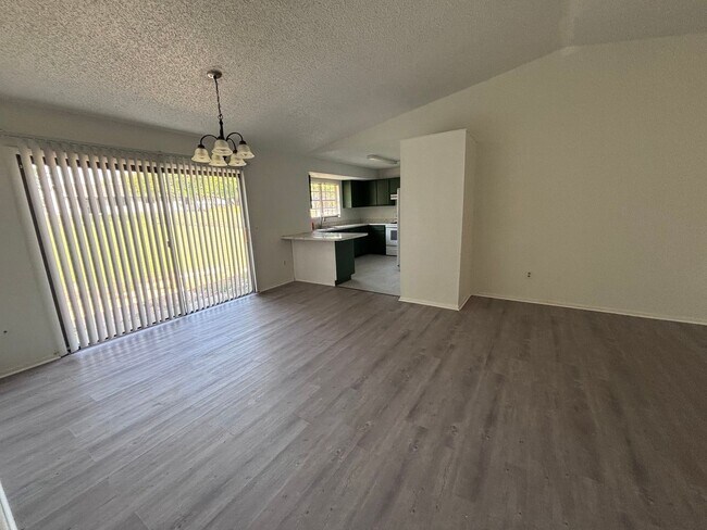 Foto del edificio - 3/2 Home in the Lake Joy Magic Lake Communities