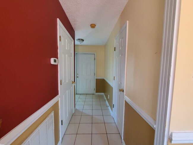 Building Photo - 206 2 Hours Ct