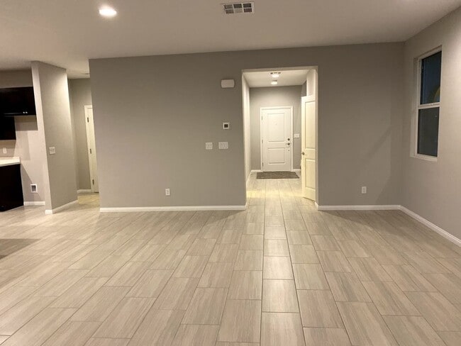 Building Photo - 3051 Concepcion Ct