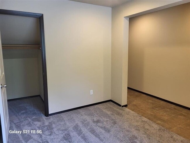 Building Photo - MOVE IN SPECIAL $200.00-Beautiful 3 Bed 2....