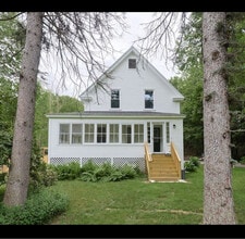 Building Photo - 1250 Pleasant St