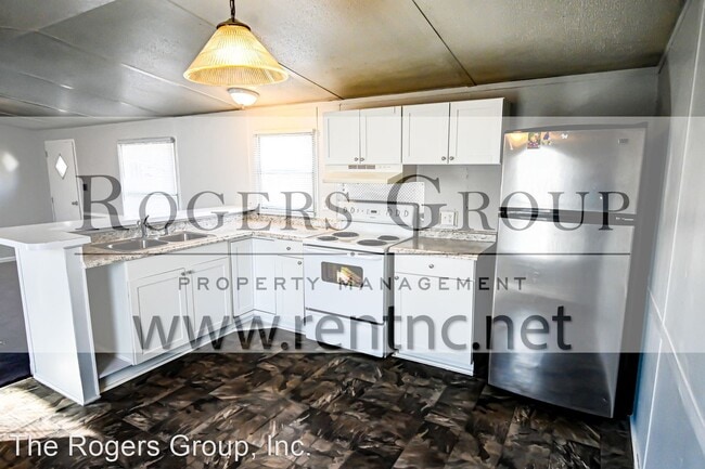 Building Photo - 3 br, 2 bath House - 3832 Bridges Rd