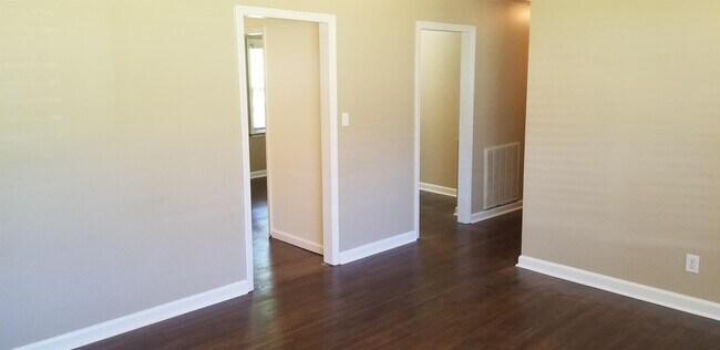 Foto del edificio - 1620 Riverside Dr