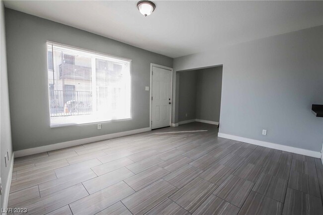 Building Photo - 224 N 13th St