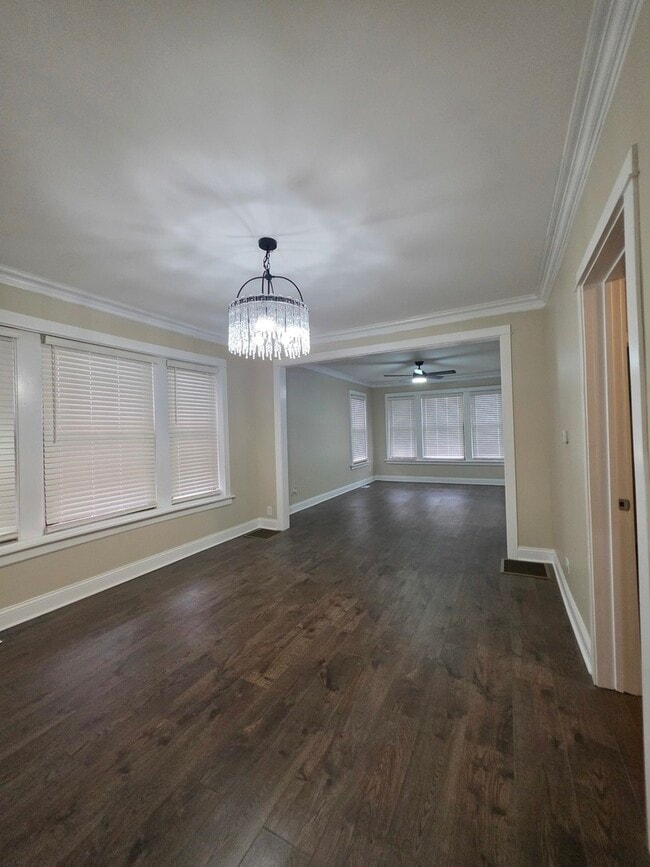 Building Photo - 12019 S Perry Ave