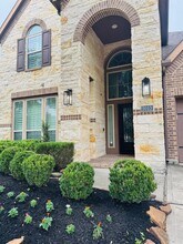 Building Photo - 5003 Raudabaugh Dr