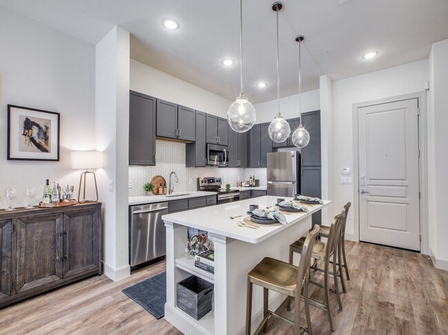 Live in Style! Beautiful 1/1 Apt in Greate... - Live in Style! Beautiful 1/1 Apt in Greate...