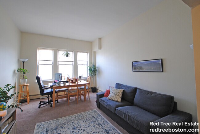 Foto del edificio - 28 Colborne Rd