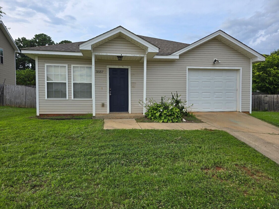 Foto principal - 3557 Terrace Hill Ct