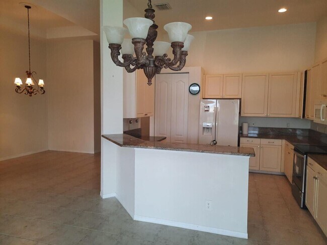Building Photo - 7108 Vesuvio Pl