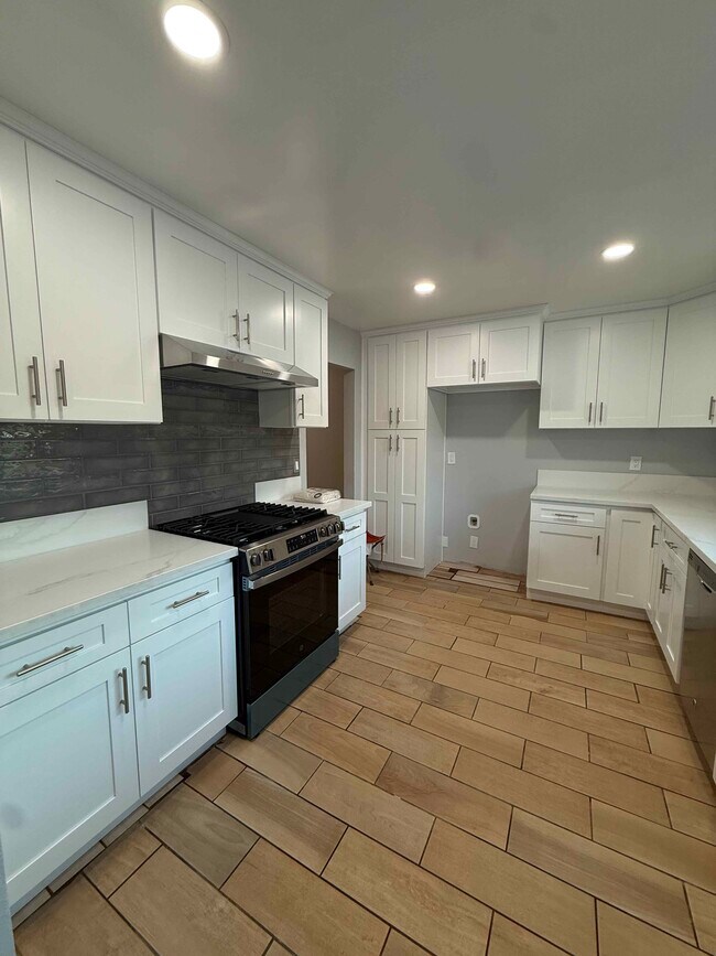 Foto del edificio - 3417 Castle Rock Rd