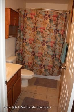 Building Photo - 2216 Alpine Dr