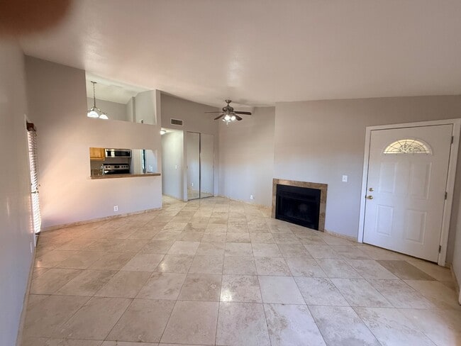 Foto del edificio - 14203 N 19th Ave