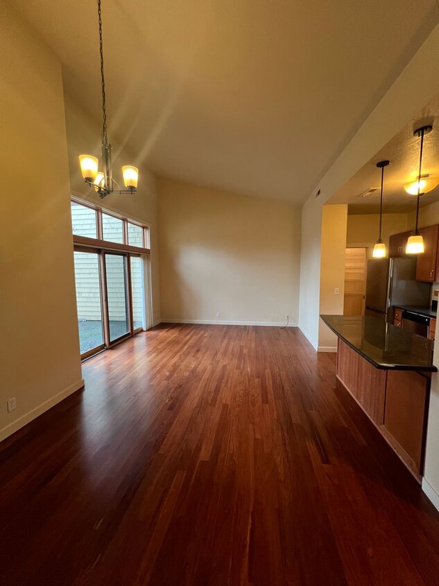2Bedroom 2Bathroom Condo House Rental in Eugene, OR