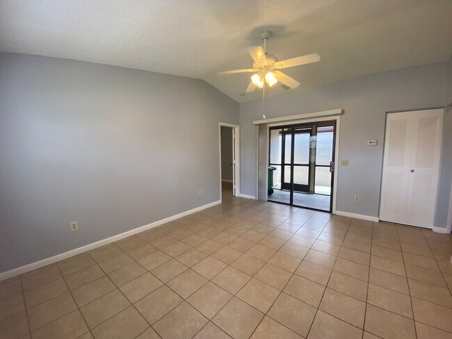 Foto del edificio - 13100 S McCall Rd