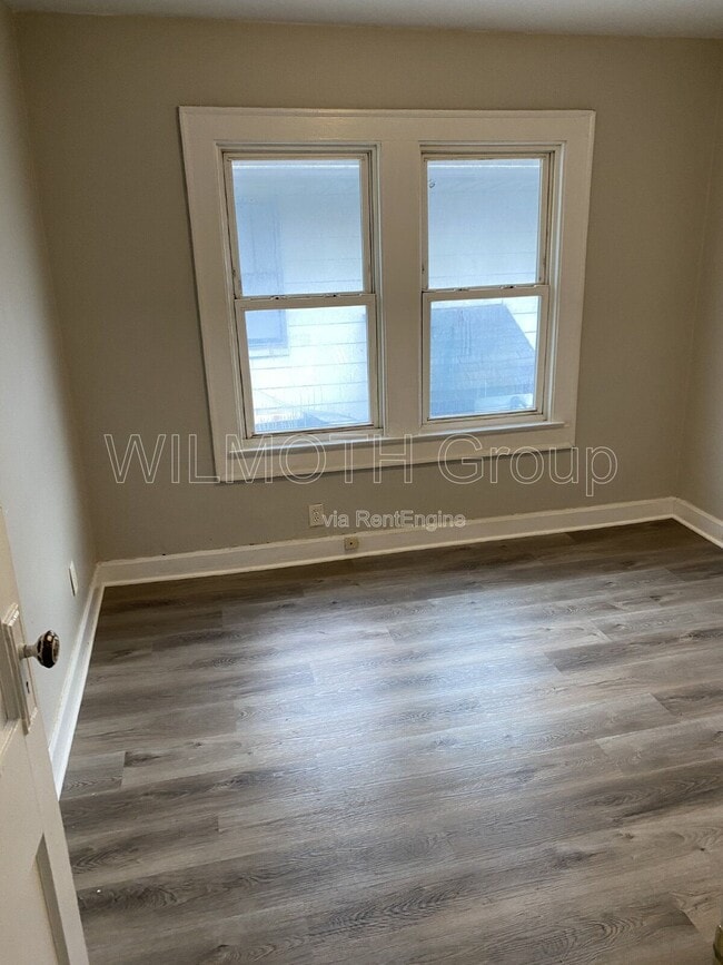 Foto del edificio - 6052 E Washington St