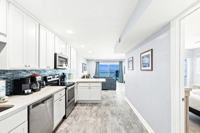 Foto del edificio - 8743 Thomas Dr