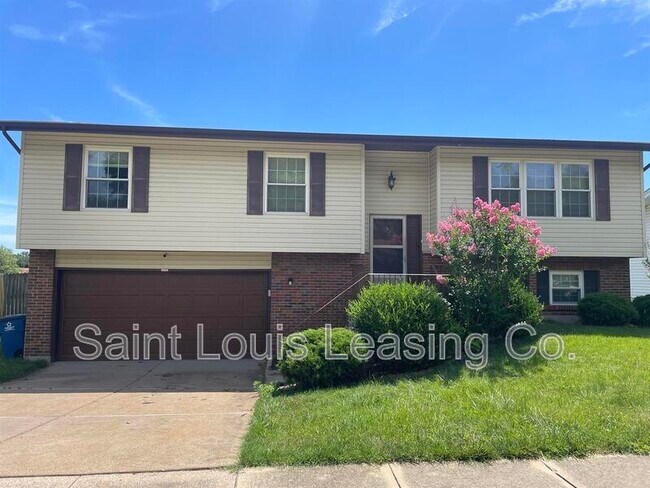 Building Photo - 12054 Trampe Heights Ln