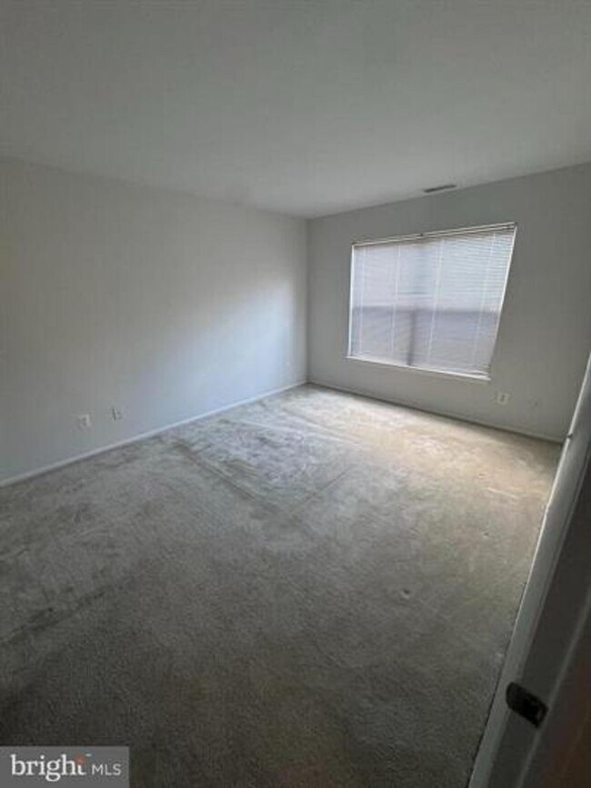 Foto del edificio - 11703 Olde English Dr