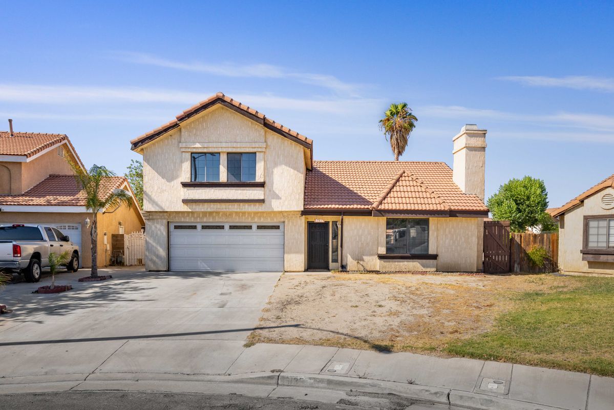 Primary Photo - 5135 Pacifica Ave