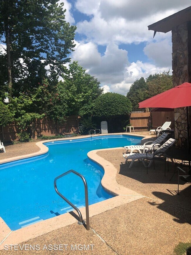 Foto del edificio - 1 br, 1 bath House - 3253 Eastwood Drive