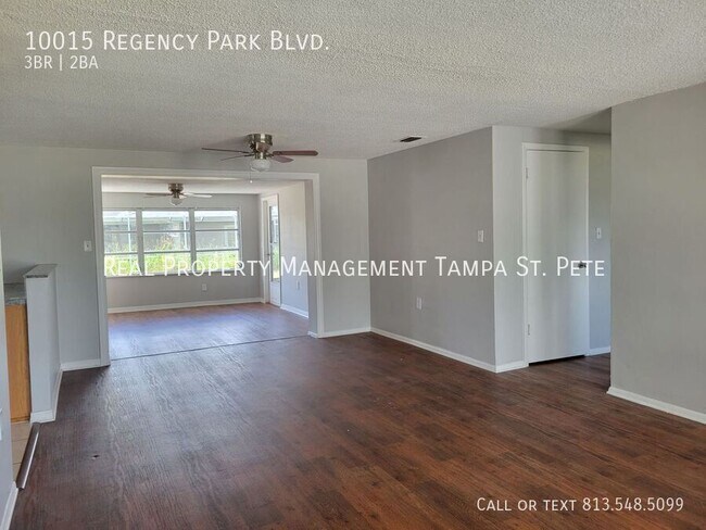 Foto del edificio - 10015 Regency Park Blvd
