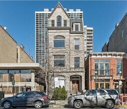 Building Photo - 1539 N Wells St