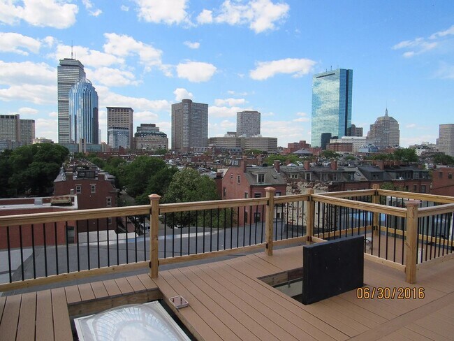 Foto del edificio - 674 Tremont St