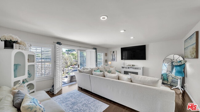 Foto del edificio - 22736 Cavalier St