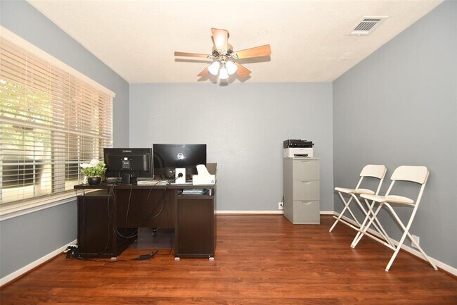 Foto del edificio - 17307 Shadow Ledge Dr