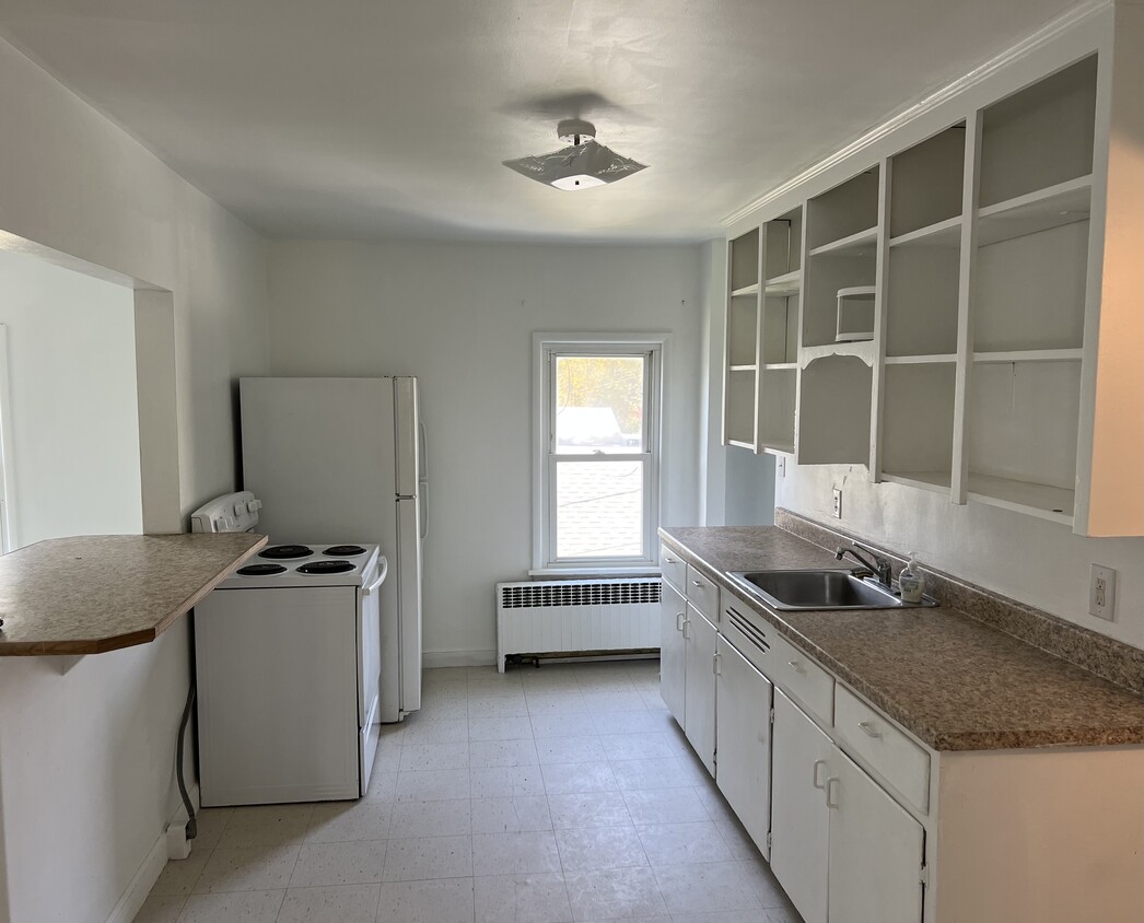 Kitchen - 1105 N 20th St