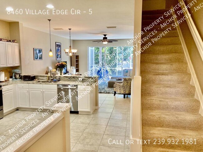 Foto del edificio - 8460 Village Edge Cir