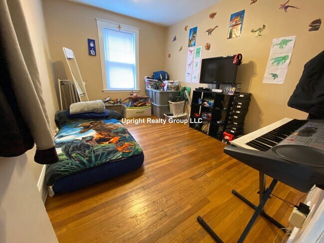 Foto del edificio - Beautiful Brighton 1 bed 1 bath available 9/1